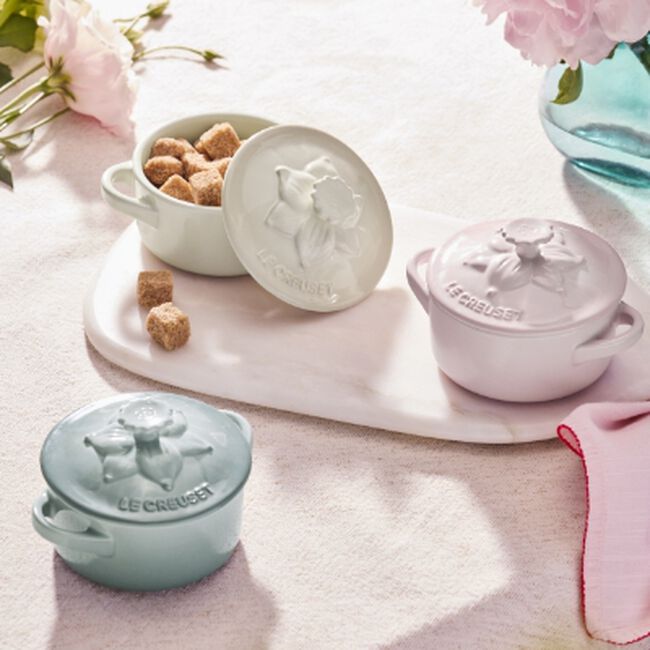 Stoneware La Collection Jardin Daffodil Mini Cocotte image number 1